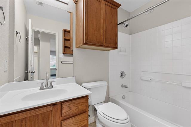 Building Photo - 2011 Bishop Hill