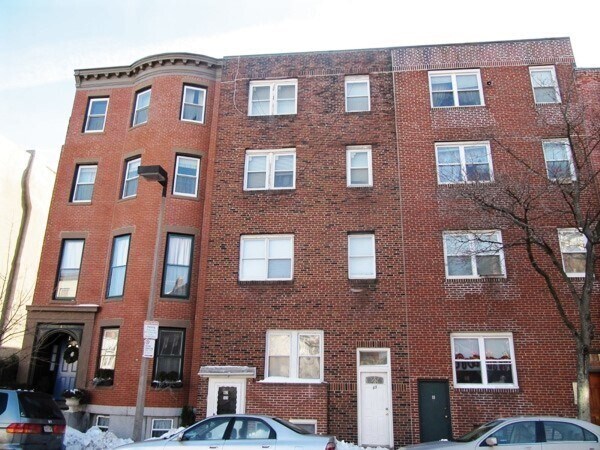 Building Photo - 33 Chelsea St