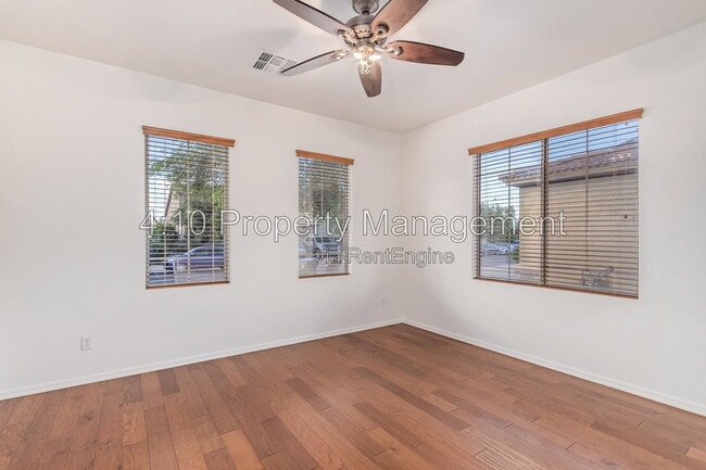 Building Photo - 45305 Balboa Dr