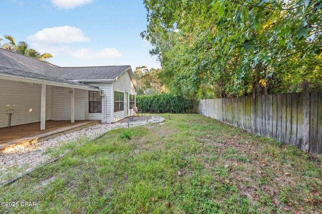 Building Photo - 301 Fairway Blvd