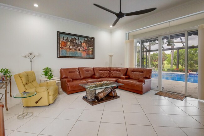 Building Photo - 6763 Rothschild Cir