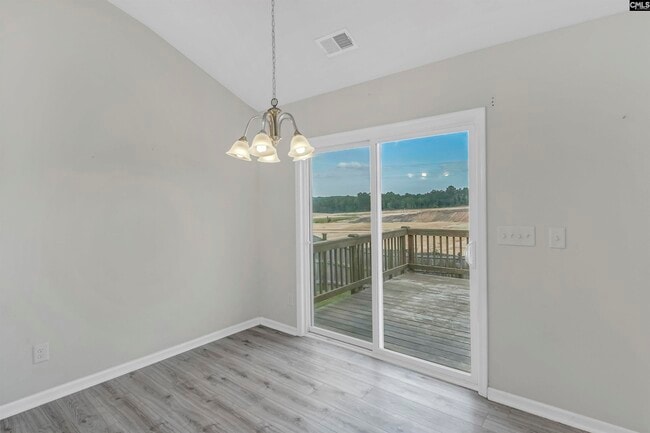 Building Photo - 356 Finch Ln