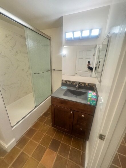 Building Photo - 1723 Carleton St