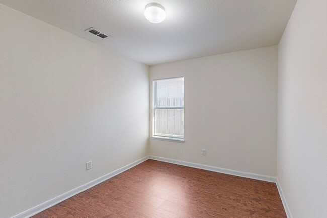 Building Photo - Spacious and Welcoming 4-Bedroom Home with...