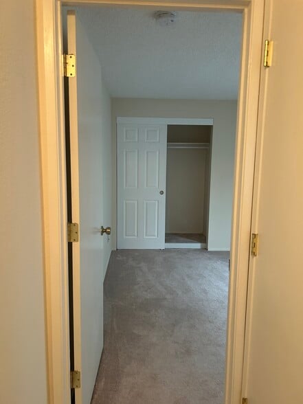 Building Photo - 19670 NW Pondosa Ct