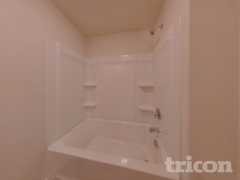 Building Photo - 4012 Reinfield Dr