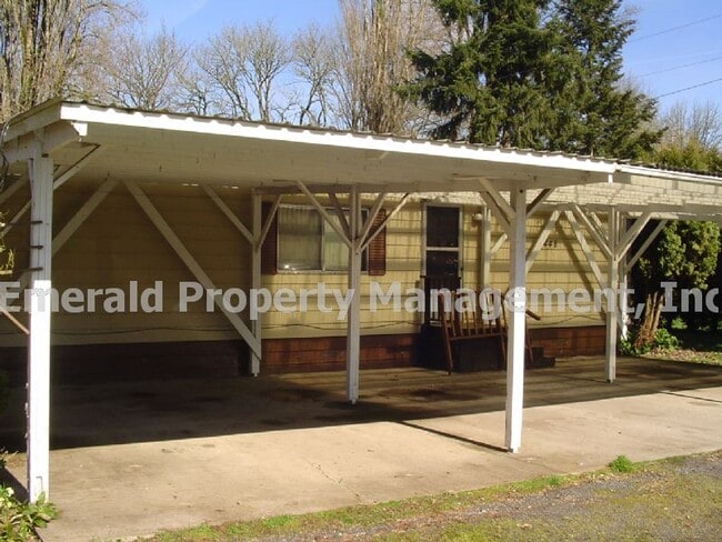 Building Photo - Riverfront 2+ bedroom/ 2 full bath manufactured home