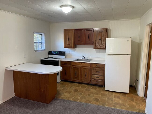 Building Photo - 341 Central Ave