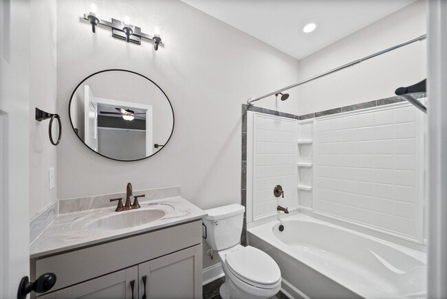 Building Photo - Spacious 4 bedroom 3 full bath home for rent!