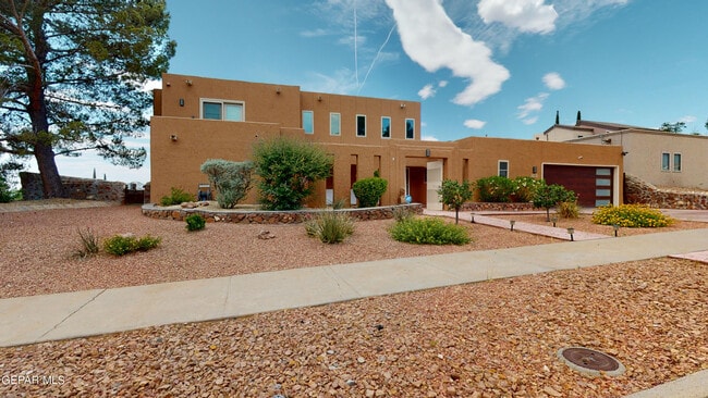 Building Photo - 801 Claravista Ln