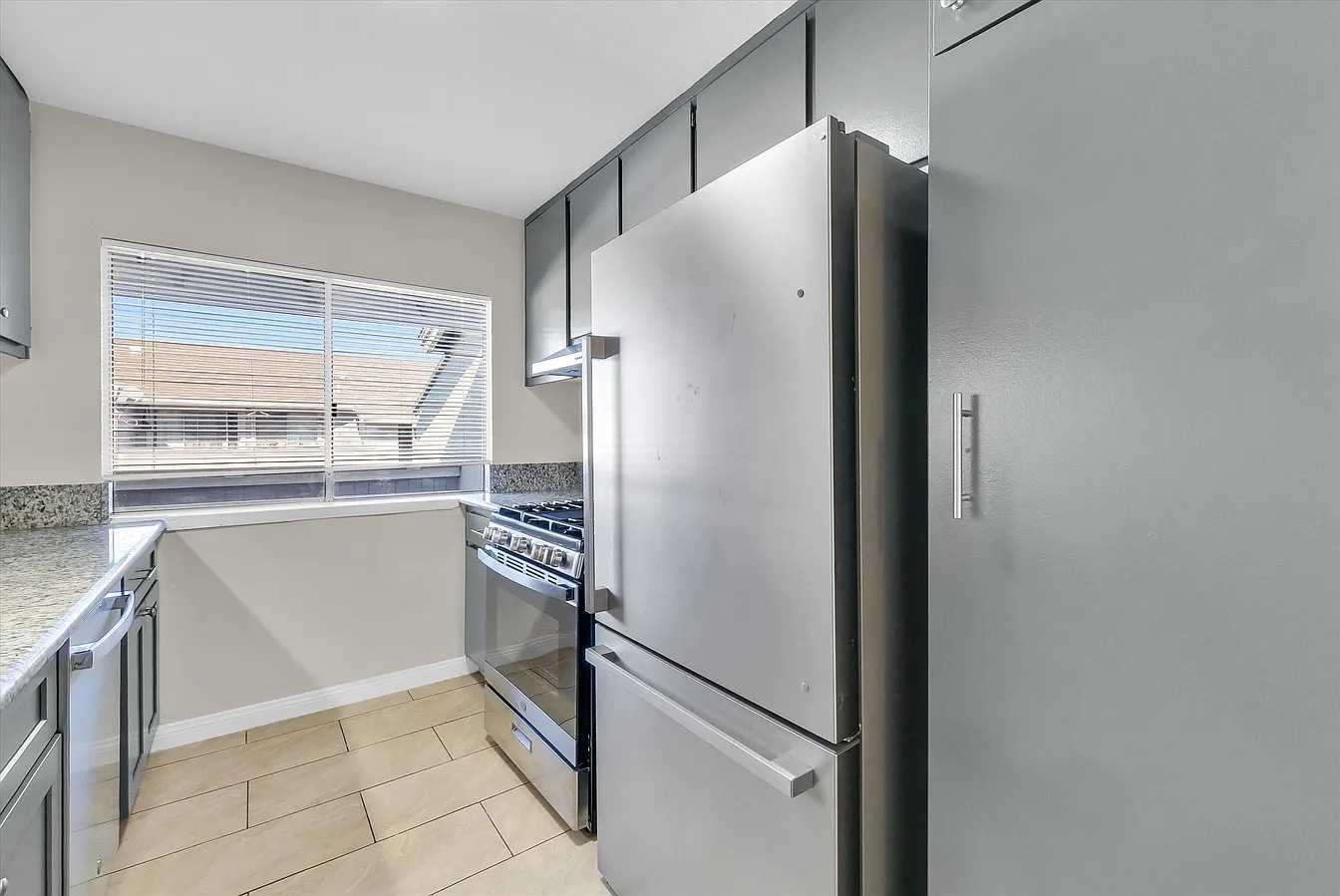 Building Photo - 1250 S Brookhurst St