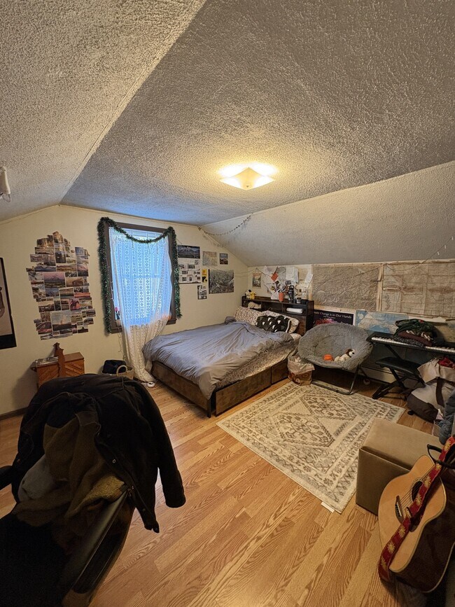 Building Photo - 204 Belchertown Rd