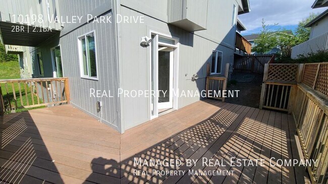 Building Photo - 10198 Valley Park Dr