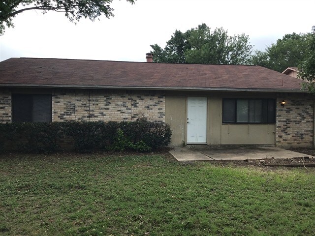 Building Photo - 7717 Bermejo Rd