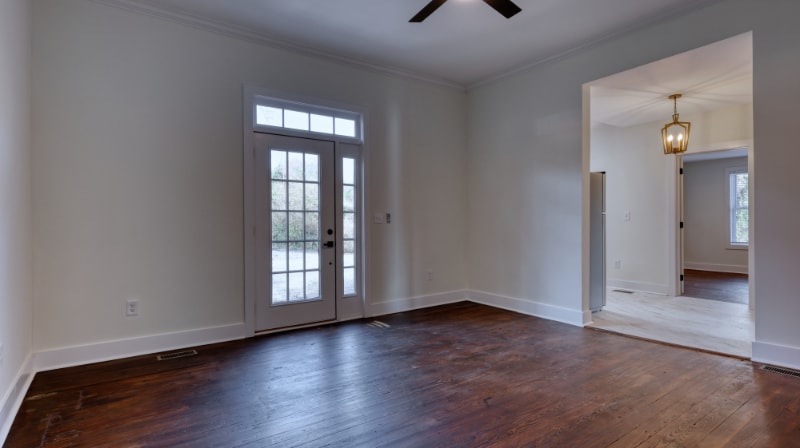 Building Photo - 11 N McLin St SW