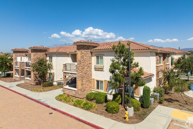 Building Photo - Toscana Apartments