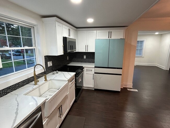 Building Photo - Available Soon! Ardmore WS, 4 Bedroom, 3 F...