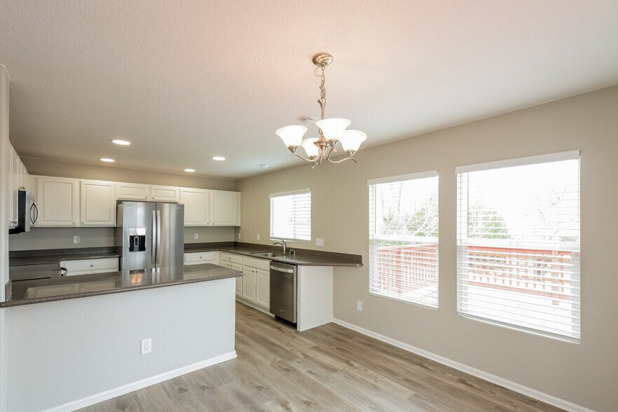Building Photo - 9565 Elk Mountain Cir