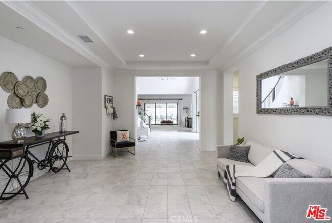 Building Photo - 20231 Bentley Way