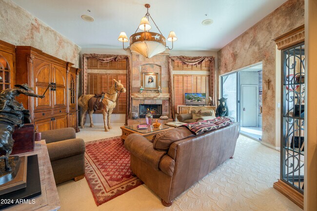 Building Photo - 10326 E Buckskin Trail