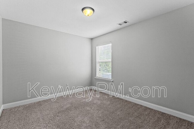 Building Photo - 1132 Sierra Ln