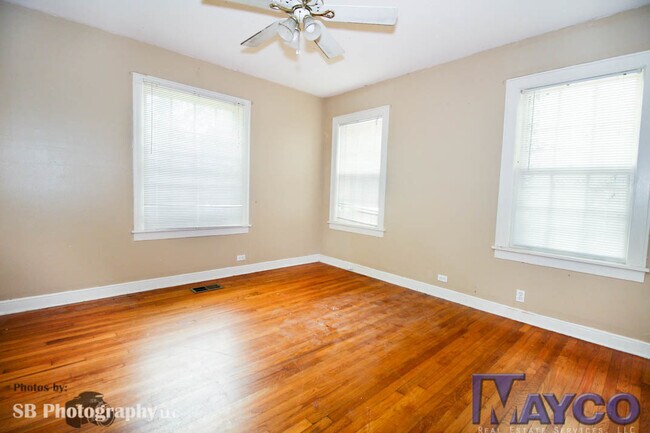 Building Photo - 355-357 Boulevard