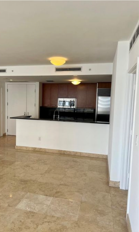 Building Photo - 901 Brickell Key Blvd