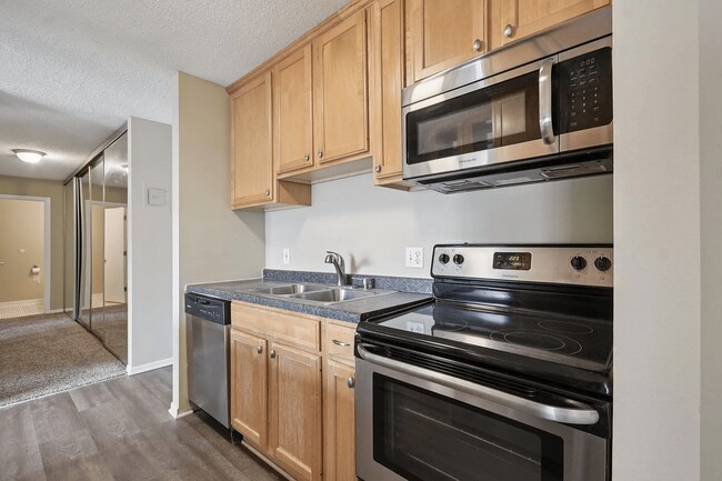 Primary Photo - 4110 Rahn Rd