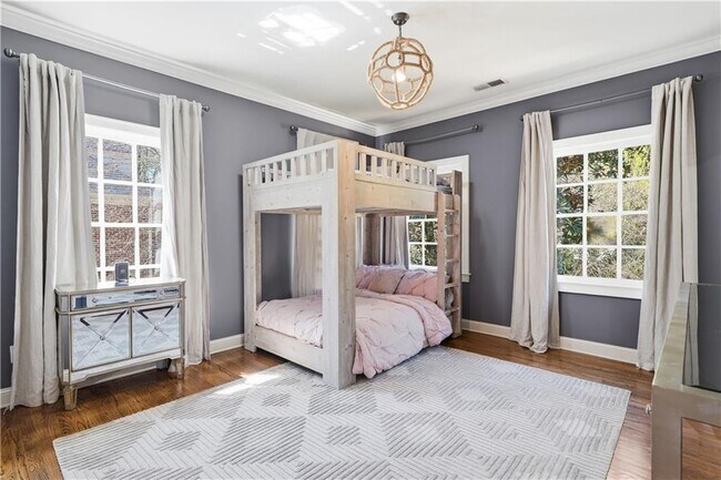 Building Photo - 1124 Moores Mill Rd NW