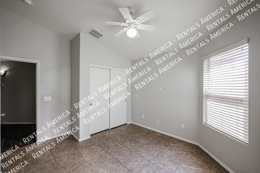 Building Photo - 41629 N Ranch Dr