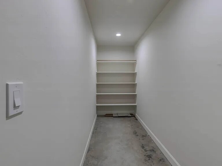 Building Photo - 405 E Mohave Rd