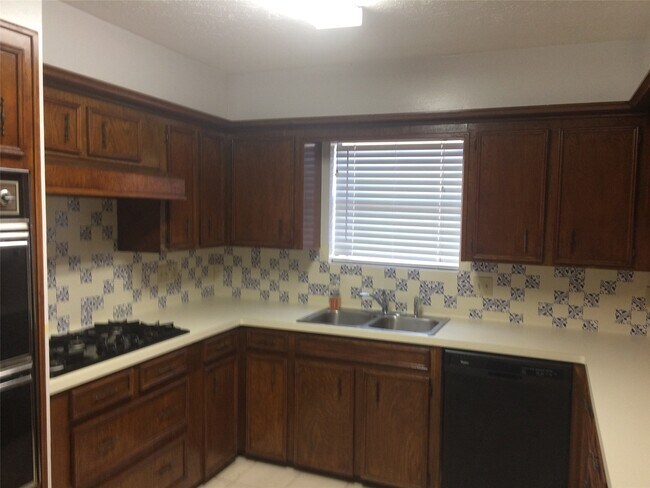 Building Photo - 11507 Sagemeadow Ln