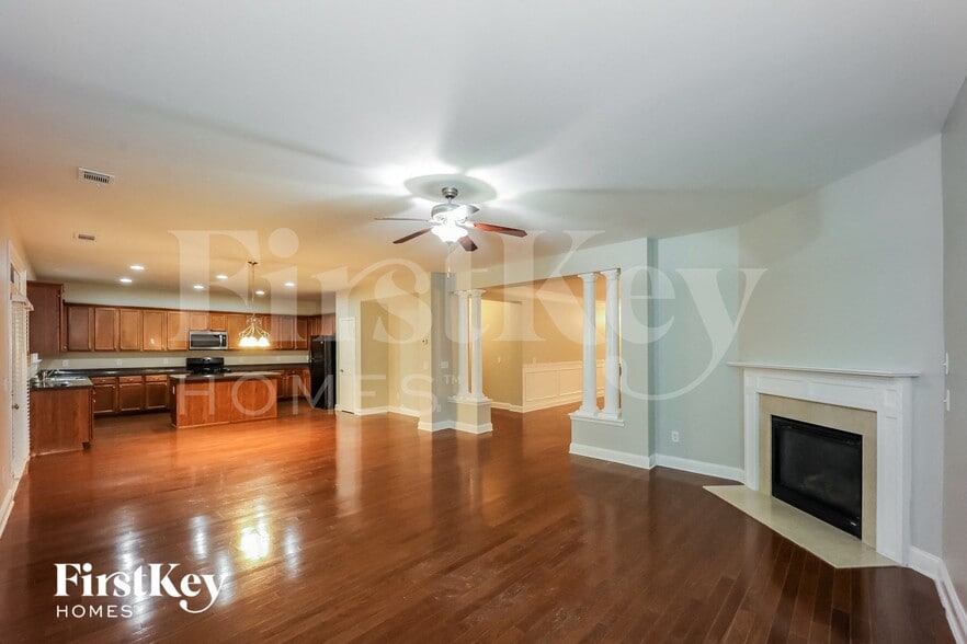 Building Photo - 100 Algerine Ct