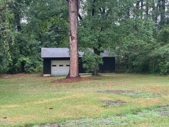 Building Photo - 3609 Melrose Dr