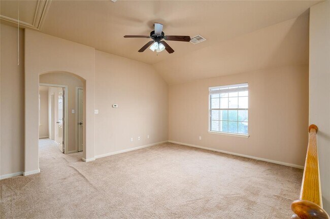 Building Photo - 205 Choke Canyon Ln