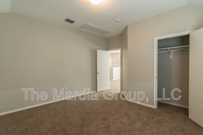 Building Photo - 8512 Prairie Wind Trail