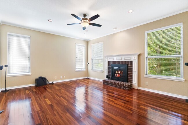 Building Photo - 2538 Somerall