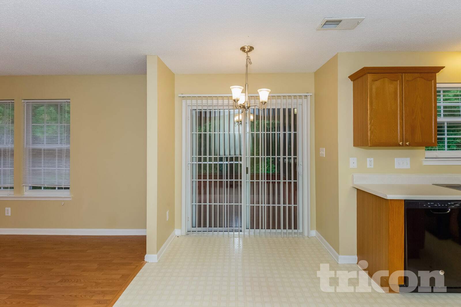 Building Photo - 7906 Kingston Dr