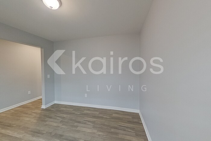 Building Photo - 2595 Provence Dr SE