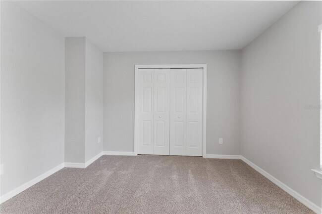 Building Photo - 9461 N Sandree Dr