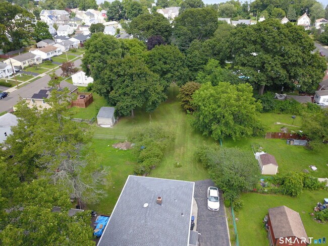 Building Photo - 219 3rd Ave