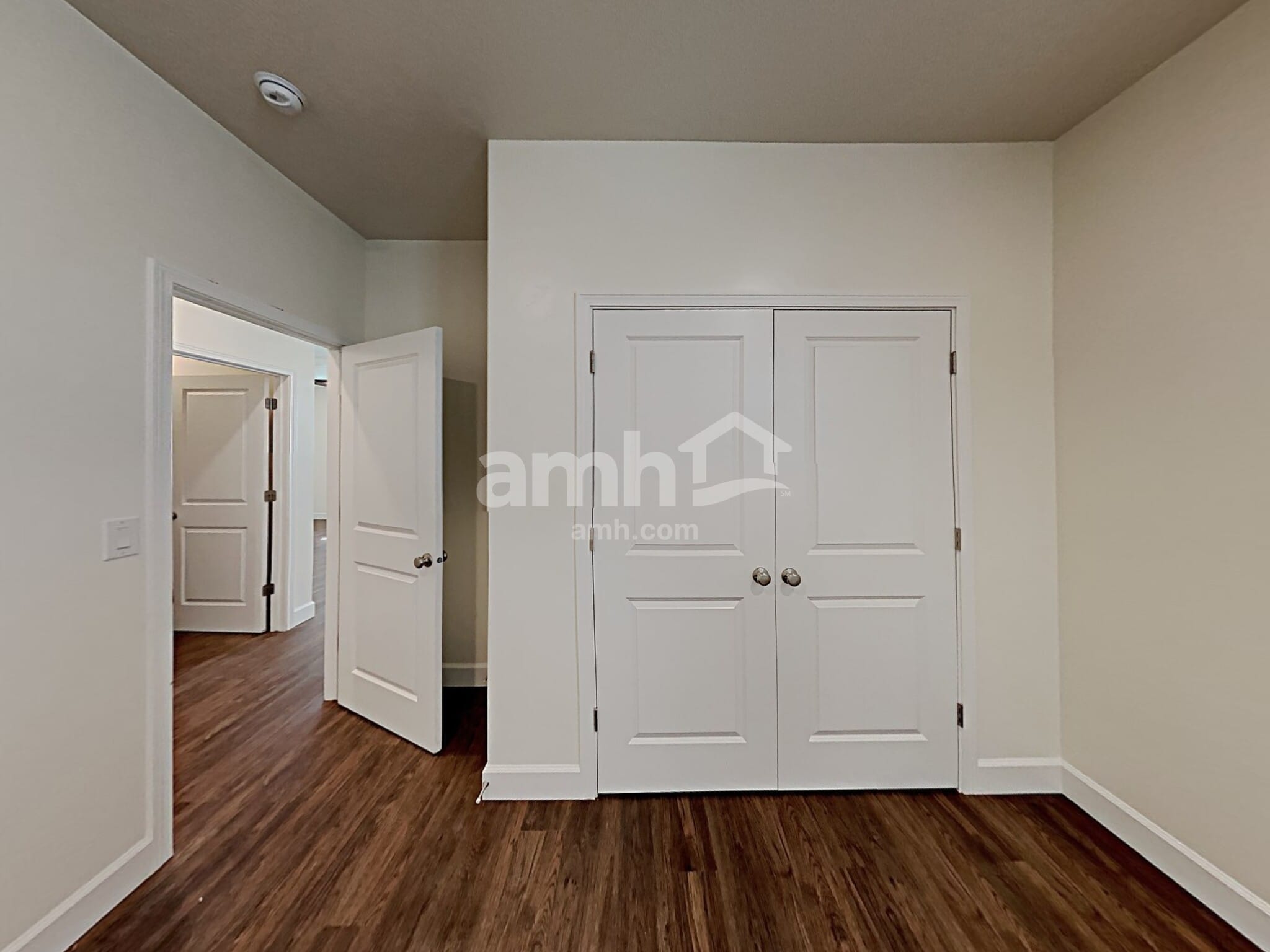 Building Photo - 1085 Wagon Way