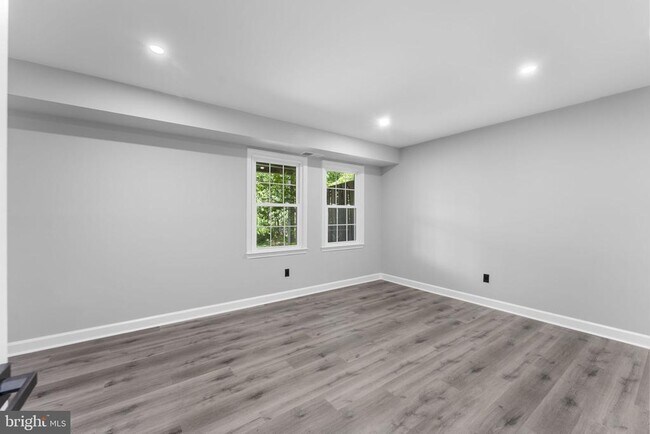 Building Photo - 1044 Ramsgate Ct