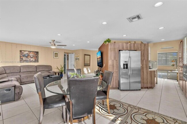 Building Photo - 16408 Sapphire Pl