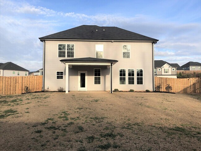 Building Photo - 902 Chesford Dr