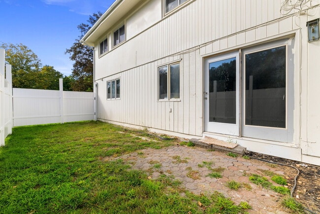 Building Photo - 8 Burma Rd