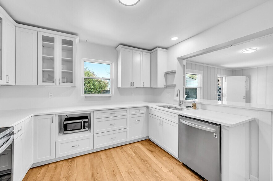 Building Photo - 162 Elkmont Dr