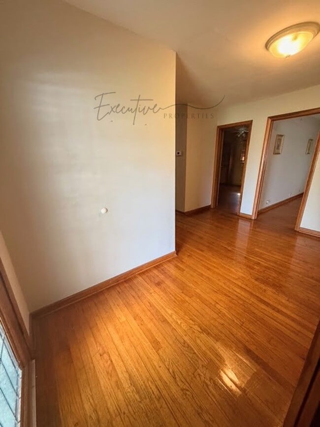 Building Photo - 4-Bedroom Family Home in a Quiet Sulphur Neighborhood