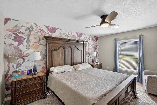 Building Photo - 2133 Geneva Dr