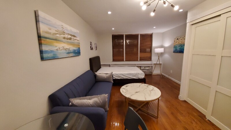 Building Photo - 1628 2nd Ave